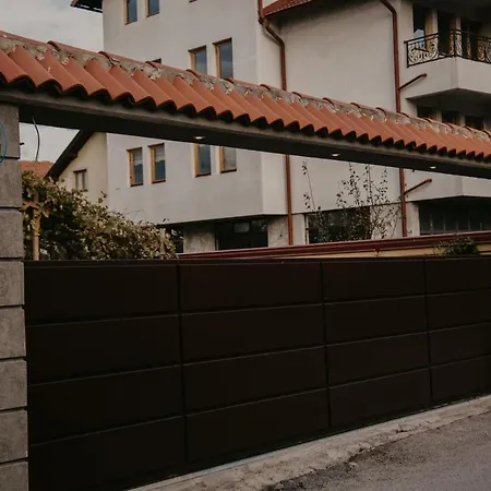 Saray&app 4*